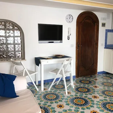 Casa Caldiero #6 *